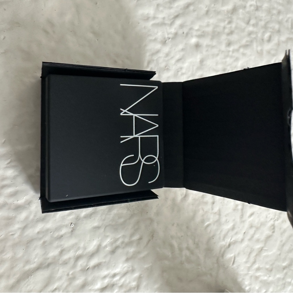 NARS - Picture 4 of 6